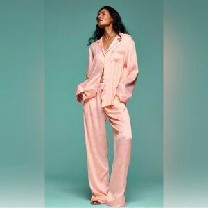 NWT Victoria’s Secret Satin Pajamas SZ Large PRETTY BLOSSOM LEMONS New Release!